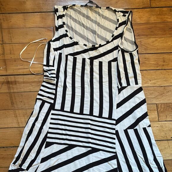 Bundle of 2 Women’s Patterned maxi and 3/4 Sleeve Dresses Size XS - Picture 7 of 11